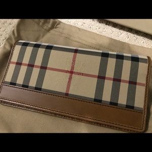 Burberry Cavendish Bifold Wallet (BNWT)